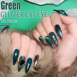 AHAMIOU Nail Polish Cat Eye Gel Polish Crimson Summer Nail Lacquer in Vibrant Colors for DIY Nail Art 0.35 fl oz UV/LED Gel with Magnet Stick (Green, 10ML/0.35 Fl Oz)