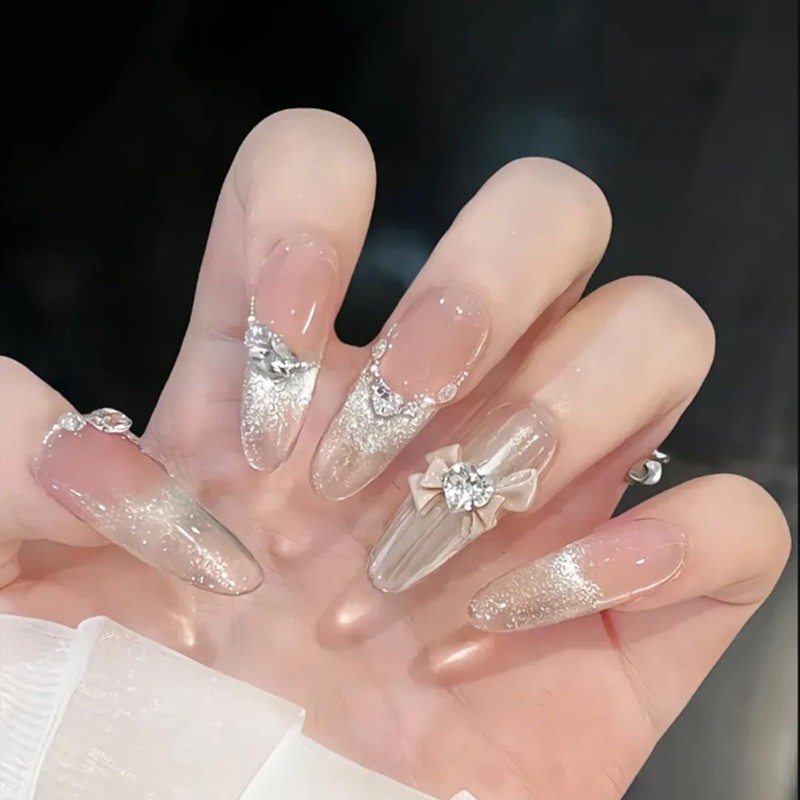 TRkin ラインストーン 3Dネイルラインストーン 平背のビーズ 混入 ネイルアートパーツ クリスタル レジン ハンドメイド素材 ネイルアートの装飾をDIY