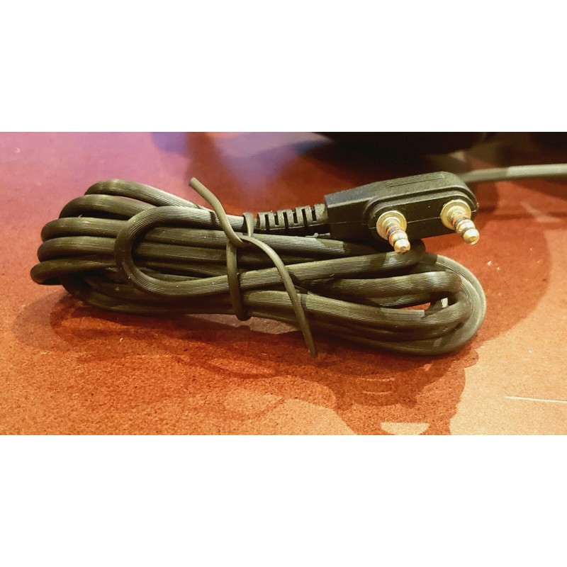 Delta Airlines Premium Head Phones Brand New 044208423