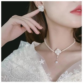 Dishowme Pearl Necklace Earring Set Crystal Camellia Flower Pendant Necklace Vintage Faux Pearl Jewelry for Women Girls, Gemstone Faux Pearl, No Gemstone
