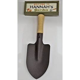 "Welcome to Hannah's garden" hanging shovel sign