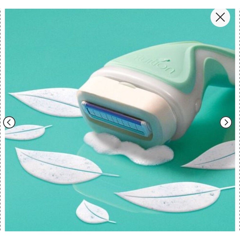 Schick Womens Intuition Gift Set includes 1 Razor Handle, 2