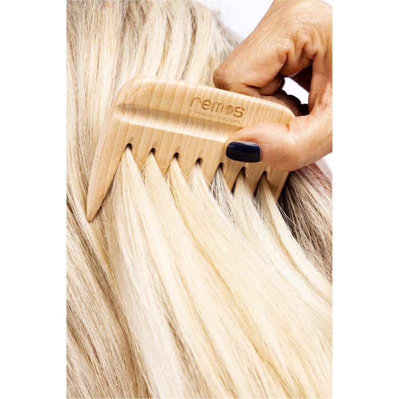 Remos Holzkamm aus heimischem Buchenholz mit Griffkerbe 9 cm