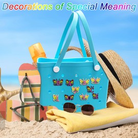 HLUWA - 2 dijes de mariposa con letras para bolsa Bogg, abalorio para accesorios de bolsa Bogg, dijes de inserción del alfabeto compatibles con bolsa Bogg y simplemente decoración de bolsa Southern