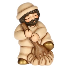 THUN, Man with Fork and Hay Made of High-Quality Ceramic, Classic Nativity Scene Collectable Nativity Figures 5.2 x 4.3 x 7.9 cm
