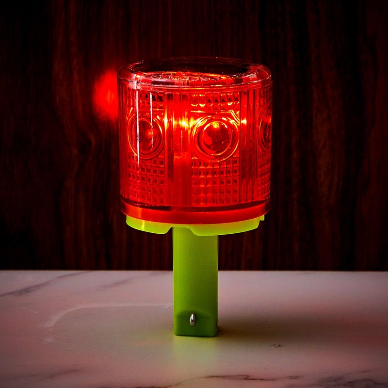 Kittmip 2 Pcs Solar Strobe Warning Traffic Light 360 Degree