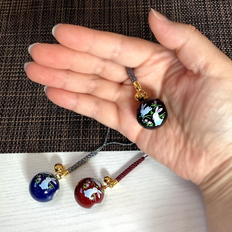 Kyou Netsuke Key Holder, Made in Japan, Paint Kaleidoscope Rooted