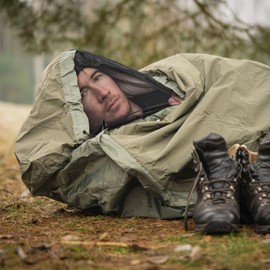 Aven Bivouac - Waterproof 4000 mm - Robust - Half Zip - 2 Zippers Left and Right - Bivvy Bag for Sleeping Bag - Removable Mosquito Net - Sleeping Bag Cover