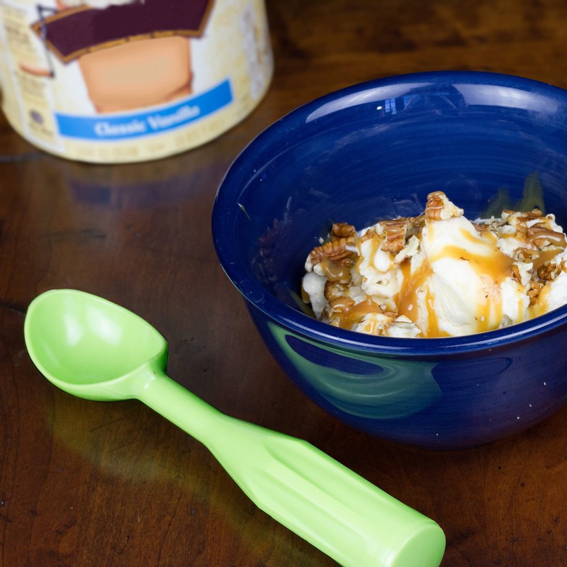 Chef Craft Select Plastic Ice Cream Scoop, 7.5 inches in