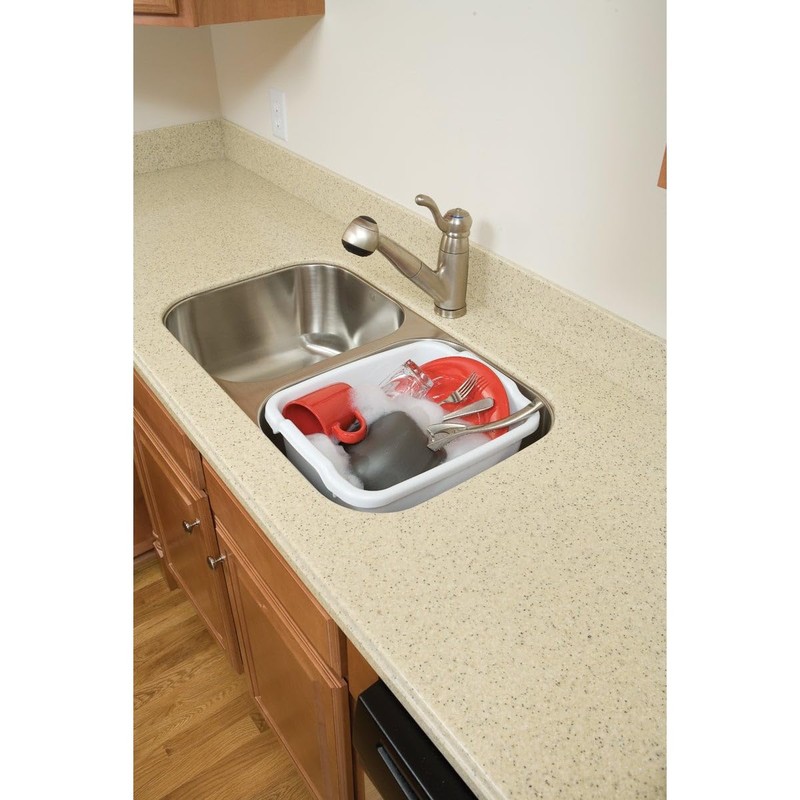 Rubbermaid 15" White Dishpan, 15.6 Qt, 15.23" x 12.46" x