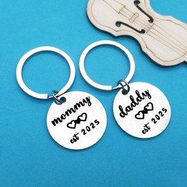 New Mum New Dad Gifts Pregnancy Announcement Gifts Mommy and Daddy Est 2025 Keyring Set New Parents to Be Gifts First Time Mum Dad Gifts Baby Announcement Gifts for New Mommy Daddy