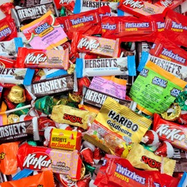 Holiday Candy & Chocolate Bulk Mix - Assorted Milk & Dark Chocolates, Wafers, Gummies, Peanut Butter Cups Jellies & More - Perfect for Christmas, New Year, & Holiday Celebrations! - 2 Pound (Pack of 1)