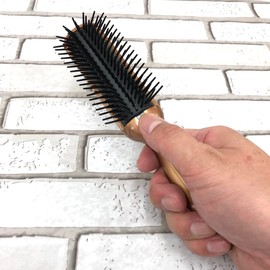 Beth [Made in Japan] [Anti-Static] Brush, Static Removal Brush Made by Long-established Commercial Manufacturers, Anti-Static Hair Brush, Static Removal Hair Brush [Outlet] (Amino Acid Blended Blow