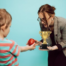 BESPORTBLE Reward Cup Toy Set for Children – Golden Trophies Trophies Trophies with Stand – Ideal as a Reward for Sports Competitions and School Events Perfect for