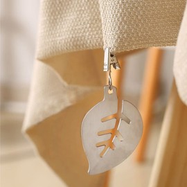 Ruikdly Tablecloth Weights Pack of 8 Stainless Steel Tablecloth Weights Table Cloth Small Clips Tablecloth Clips for Thick Table Tops for Indoor Outdoor Garden Leaf Shape Silver