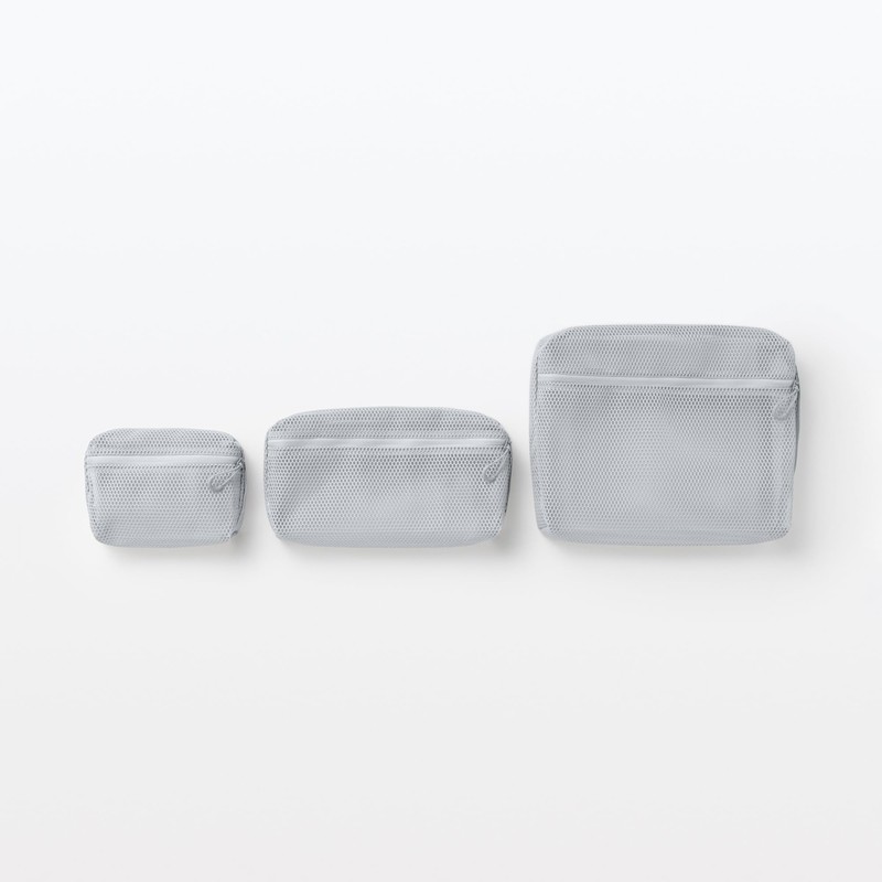 MUJI 44452011 3D Mesh Case, Gray, M, Approx. 9.8 x