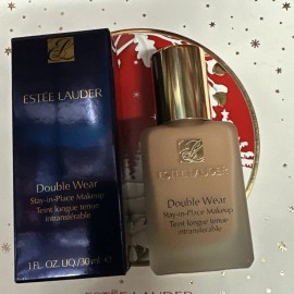Estée Lauder Estee Lauder Double Wear Stay-in-Place Makeup Shade: 3C2 Pebble  Full Size