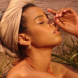 Fettero Women's Pierced Earrings, Hoop Earrings, Allergy-Free, Metal Allergy-Free, Made of Surgical Stainless Steel and 14K Gold, Popular Choice, for Both Ears, Metal, Cubic Zirconia