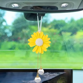 Qiwen Daisy Flower Rear View Mirror Car Hanging Accessories Ornament Cute Car Accessories for Women Girls Car Mirror Hanging Accessories Car Pendant Charm (Yellow)