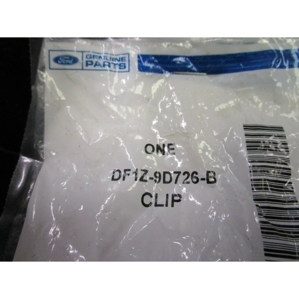 Ford 2000-2003 Ford Taurus 3.0L cruise control cable clip DF1Z-9D726-B