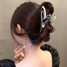 Heart Hair Clips Silver Metal Hair Claw Clip Sweet Hearts Shaped Hair Jaw Clip with Rhinestones Pearl Design Shiny Strong Hold Nonslip Hair Accessories Exquisite Valentinee Day Claws Hair Barrettes