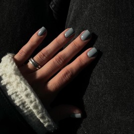 Light Grey Press on Nails Short Square, Short Fake Nails Glue on Square Nails Press ons, Soft Gel Glue on Stick on Nail for Women Thick Reusable Solid Color Acrylic Nail 24pcs