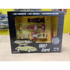 ERTL AMERICAN MUSCLE  1937 CORD  1:64 SCALE DIE-CAST KIT #30301  “NEW”