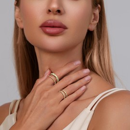 OOOPEL 4Pcs Gold Rings for Women,14k Gold Plated Stacking Rings for Women Non Tarnish Dainty Thin Gold Stackable Ring Shiny Cubic Zirconia Gold Thumb Ring Set for Women Engagement Ring Set Size 6-9