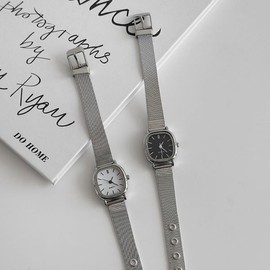 Laini miscellaneous goods simple metal silver watch ac-9549c black free / 라이니  잡화 심플 메탈 실버 손목시계 ac-9549c 블랙free