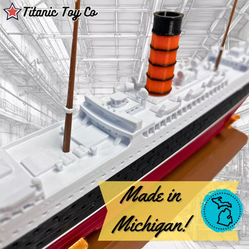 12" RMS Carpathia Model Ship With Removable Stand - Titanic