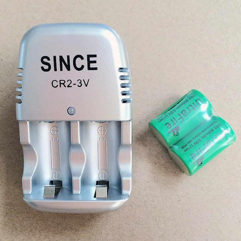 UltraFire 2PC 3.0V Li-ion ULTRAFIRE CR2 CR-2 RECHARGEABLE BATTERY +