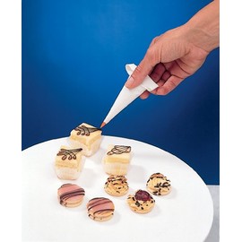 Thermohauser Mini Pastry Bag Set for Fine Decorating. Set of Four 5" (13cm) Bags and 8 Plastic Tips