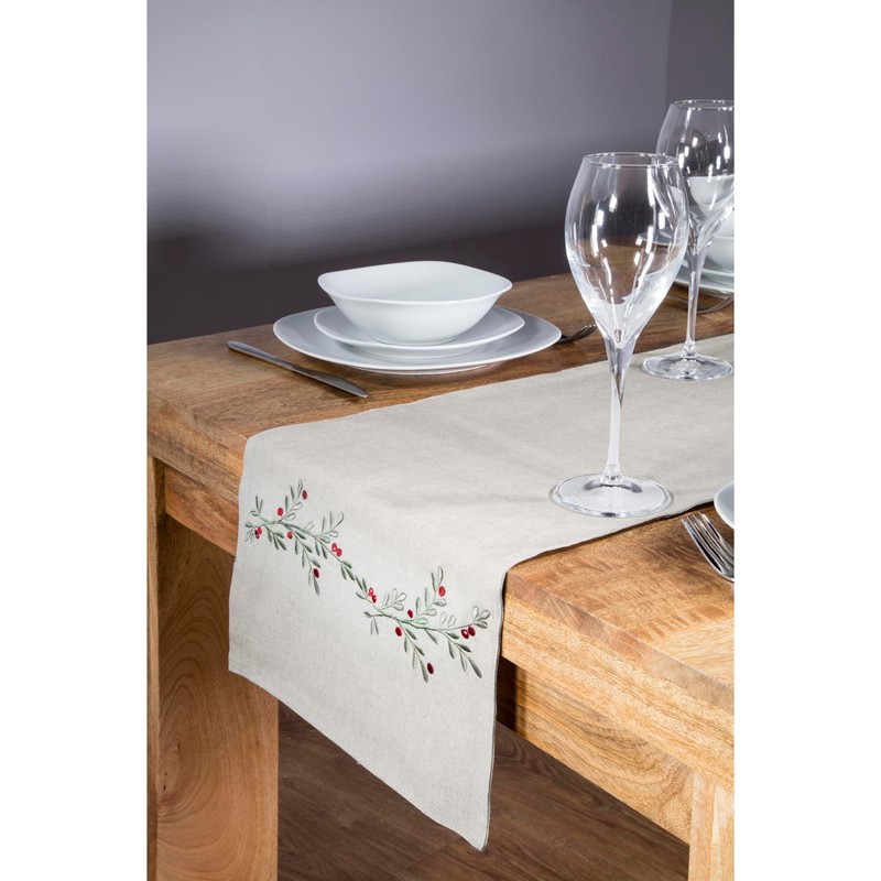 Premier Decorations Christmas Holly Berry Cotton Table Runner Green and