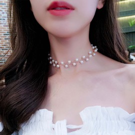 YienDoo Bridal Pearl Choker Necklace Chain Gold Pearl Chain Short Necklace Pearl Cluster Choker Chain Wedding Pearl Necklace Charm Prom Necklace Jewelry Gift for Women Girls