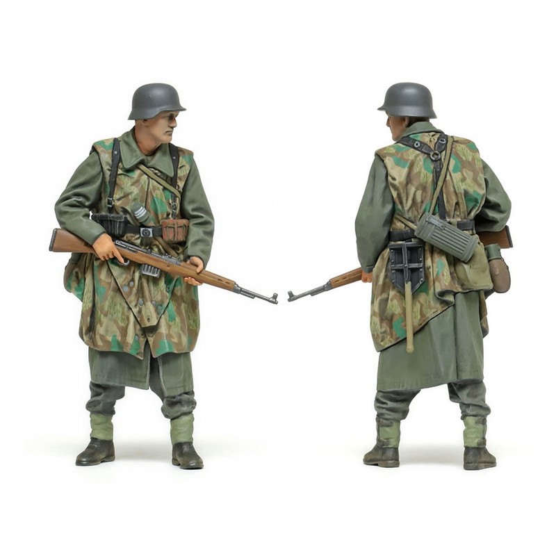 TAMIYA 35382 1:35 Figure Set German Infantry 1943-45 (5) Model