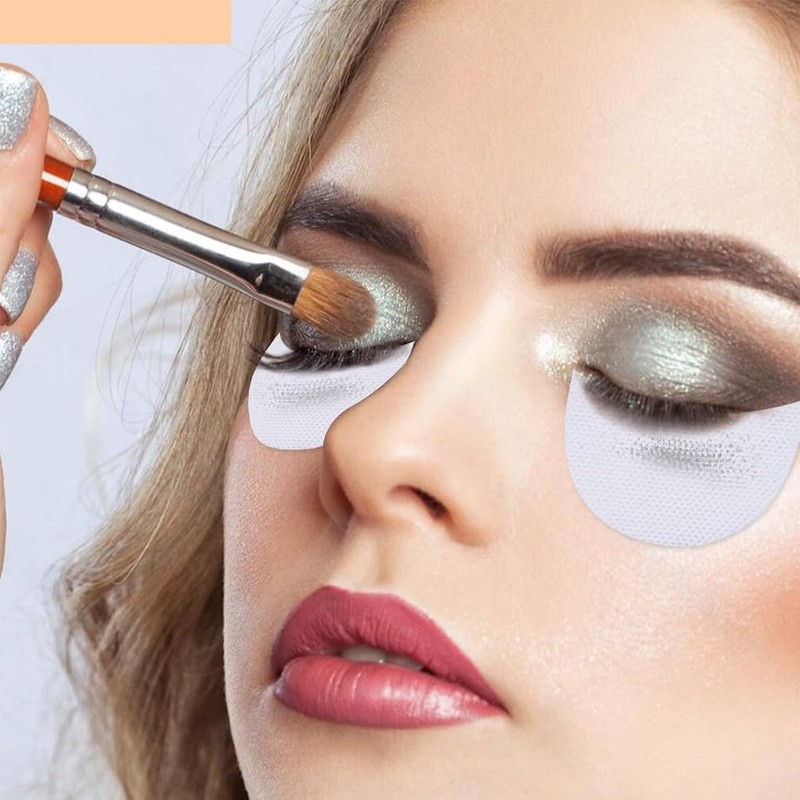 Pack of 100 eyeshadow protector pads, eye shadow stencils, eyelid