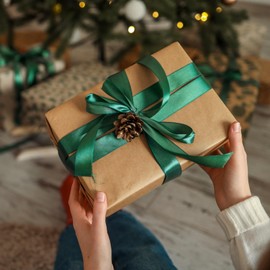 1 1/2 inch Christmas Green Ribbon,100 Yards 1-1/2 inch Christmas Green Stain Ribbon Solid Fabric Ribbon for Gift Wrapping Floral Bouquets Wedding Home Party Decoration