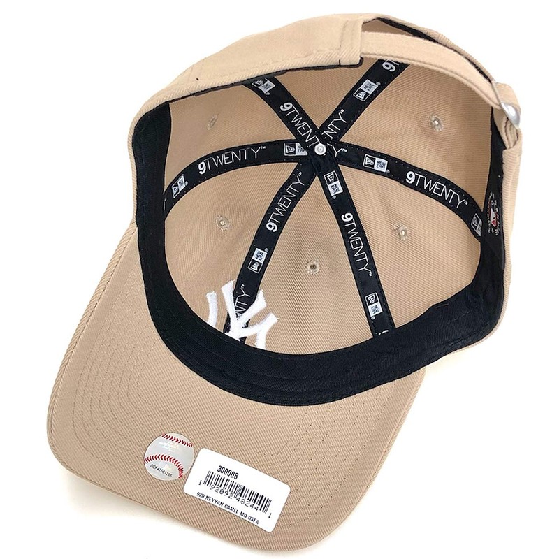 NY Yankees Cap Camel MoMA Edition