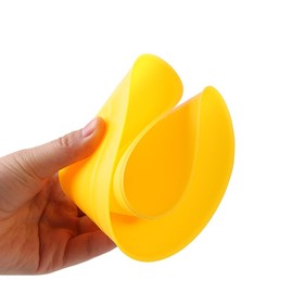 QUUPY 20PCS Football Training Sign Disc Obstacle Safety Football Training Cone Agility Dish Cone Set for Outdoor Sports Space Marker