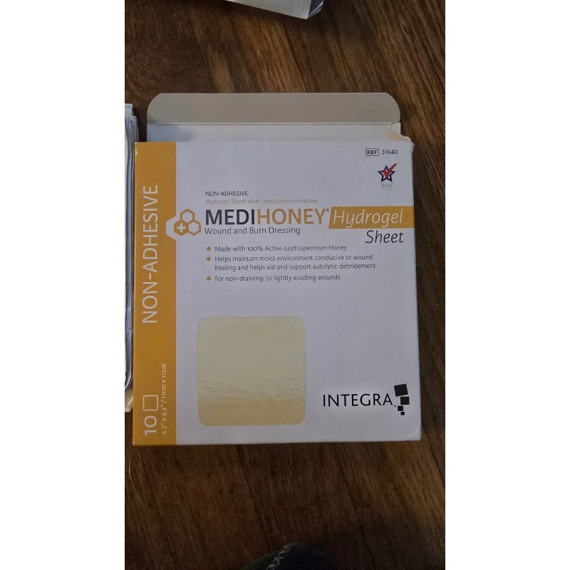 Medihoney Hydrogel Dressing 4.3"x4.3" Non-Adhesive, 1 Sheet Exp 12/2025