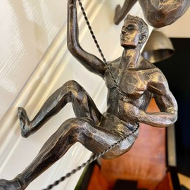 Darthome Set Of 2 Abseiling Men Ornaments Bronze Climbing Man Sculpture Statue Ornaments