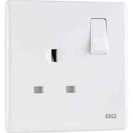 BG BRITISH GENERAL 13A Single Gang Mains Wall Plug Switched Socket SCREWLESS Rounded Edge