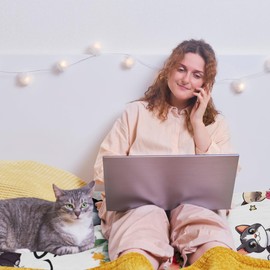 Jepufo Cat Blanket Gifts, Cat Blankets for Girls, Cute Kitten Gifts for Girl, Just a Girl Who Loves Cats Blanket, Best Present Ideas for Kitten Lover Blankets 40"X50"