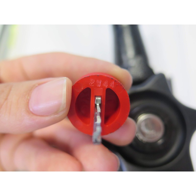 Westfalia 942001513242 Replacement Key Number 42 for Removable Towing Hitch