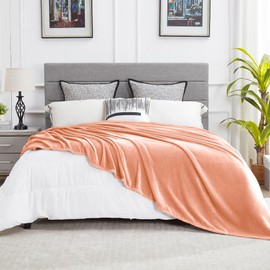 DREAMNINE Extra Large Fleece Blanket, Soft Comfy Fluffy Bed Blanket Full Size 80" x 90", Luxury Decorative Fuzzy Blanket for Bedroom, Big Cozy Shaggy Warm Flannel Blankets for Winter Autumn Pet, Peach