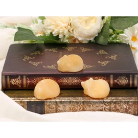 GUJOXILA Golden Steatite Stone Crystal Cat Ornament Cat Gifts for Women Cat Lovers Cat Themed Gifts Cat Statue Yellow Decorations Cute Small Luck Home Bedroom Office Desk Accessories 1.5"