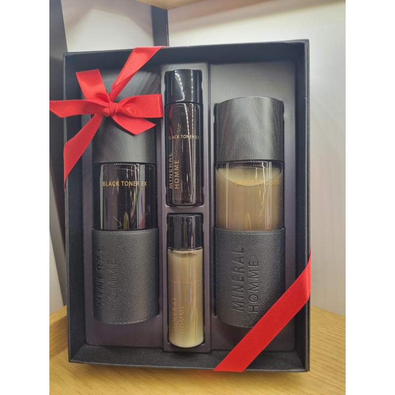The Saem (The Saem) Mineral Homme Black Emulsion EX 130ml