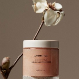 Aromatica Salt Body Scrub Magnolia Sandalwood 250g / 아로마티카 솔트 바디 스크럽 매그놀리아 샌달우드 250g