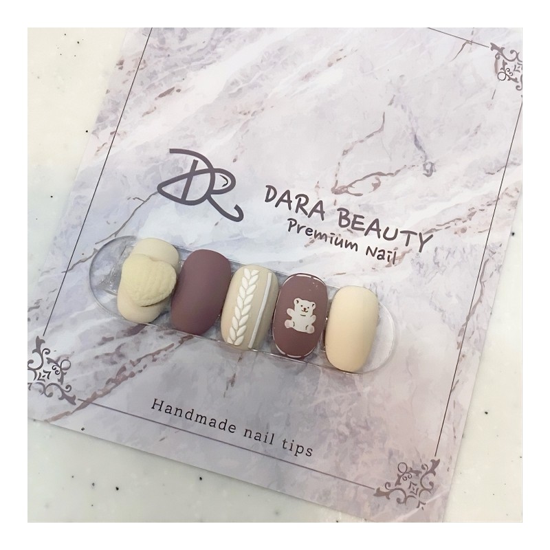 Dara Beauty January Art of the MonthBear Knit Nail❣ /