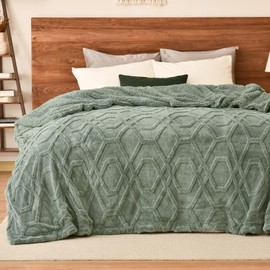 PHF Fluffy Sherpa Fleece Blanket King Size for Winter, Warm and Cozy, 510GSM 3D Tufted Shaggy Fleece Blanket for Sofa Bed, Sage Green, 108"x90"